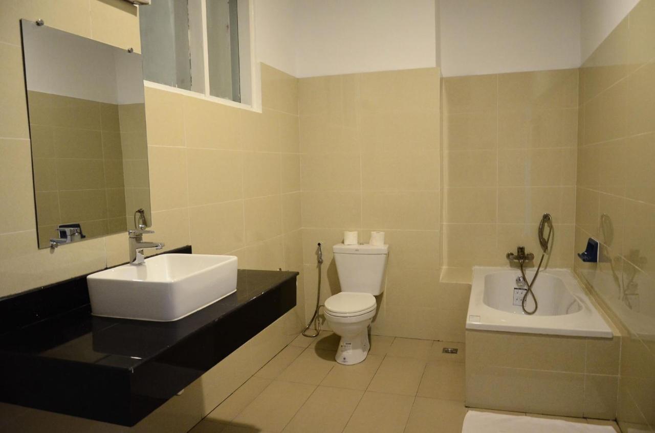 Thante Hotel - Nyaung Oo Экстерьер фото
